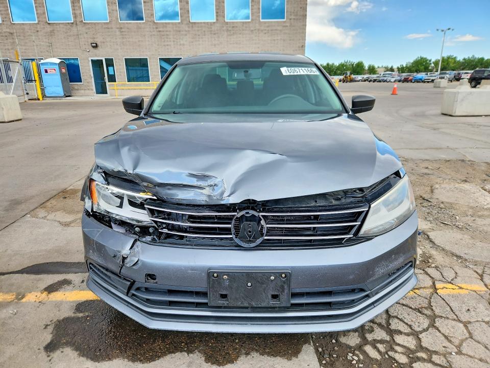 60671166 :رقم المزاد ، 3VW267AJ2GM359295 vin ، 2016 Volkswagen Jetta مزاد بيع