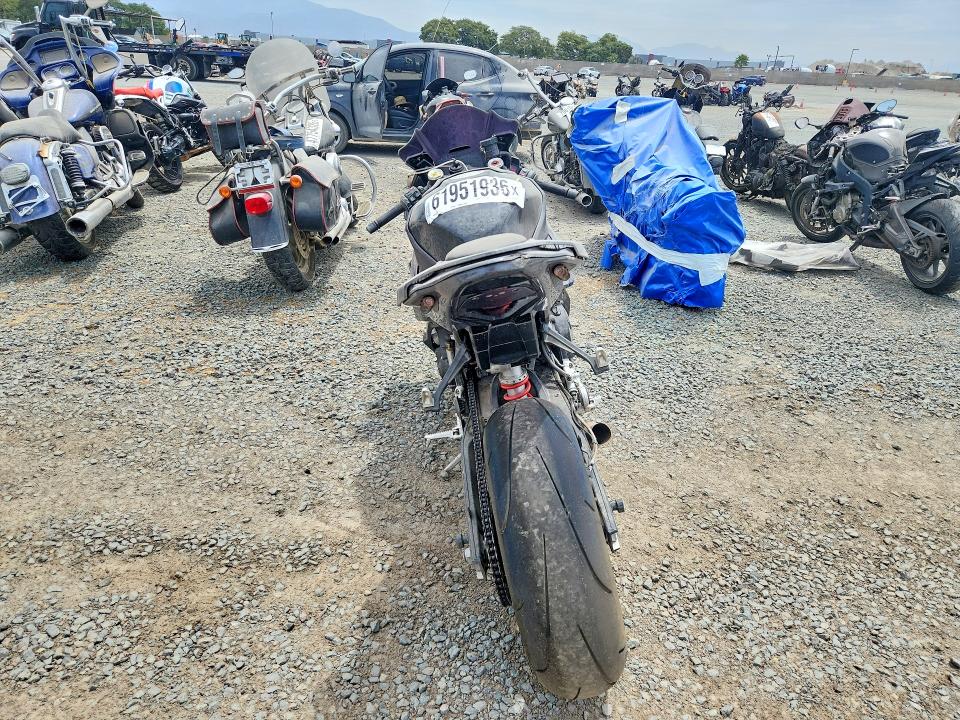 61951936 :رقم المزاد ، WB10P2308S6L33014 vin ، 2025 Bmw S 1000 مزاد بيع