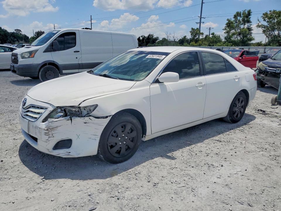 62631946 :رقم المزاد ، 4T1BF3EK4BU757588 vin ، 2011 Toyota Camry مزاد بيع