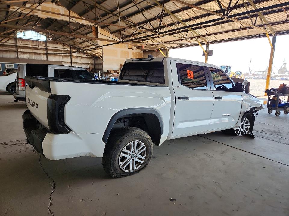 60962386 :رقم المزاد ، 5TFLA5DB5RX227336 vin ، 2024 Toyota Tundra مزاد بيع