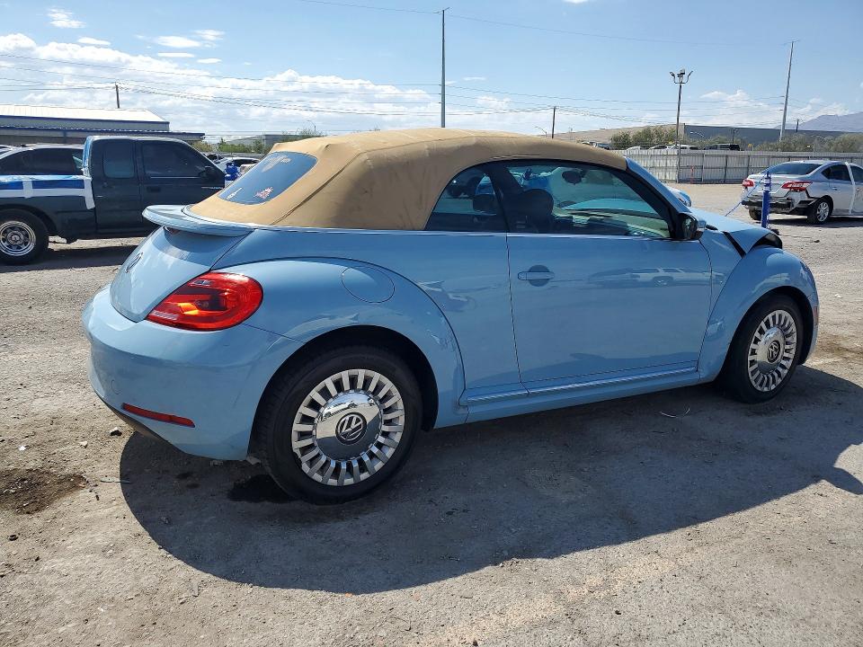 2015 Volkswagen Beetle მანქანა იყიდება აუქციონზე, vin: 3VW517AT9FM821119, აუქციონის ნომერი: 61349856