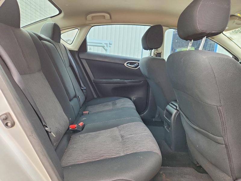 Продаж на аукціоні авто 2015 Nissan Sentra, vin: 3N1AB7APXFY382767, номер лоту: 61630366