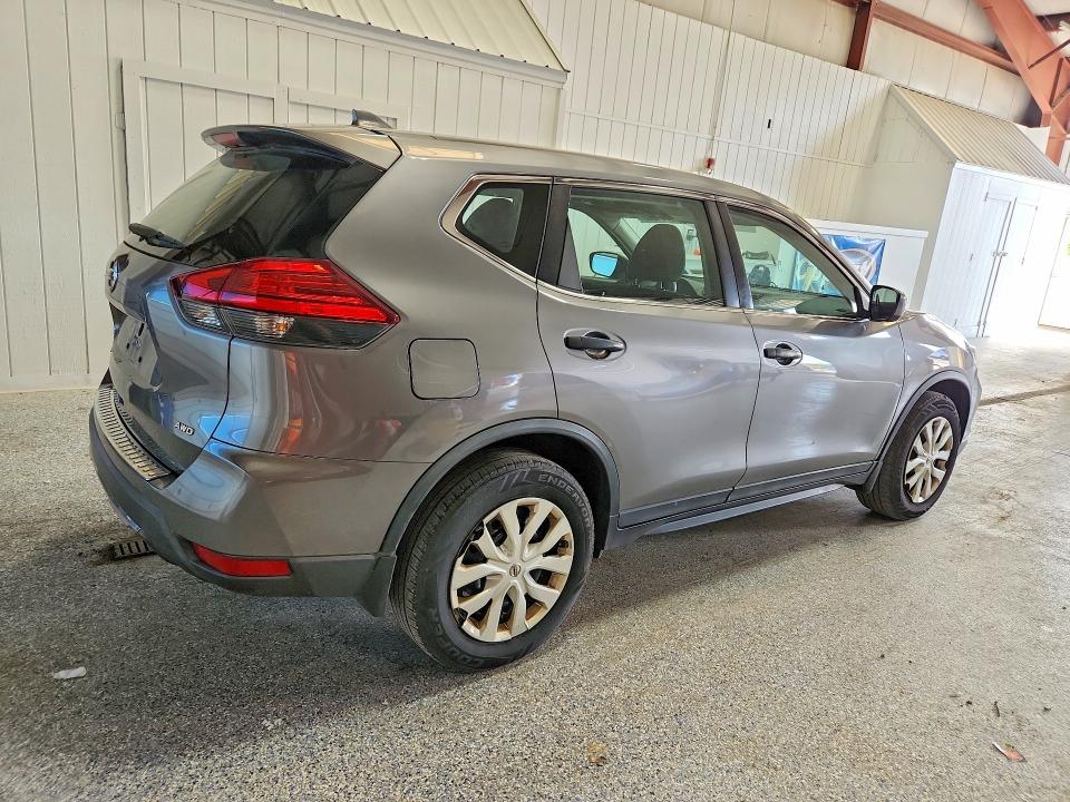 59741506 :رقم المزاد ، KNMAT2MVXHP576002 vin ، 2017 Nissan Rogue مزاد بيع