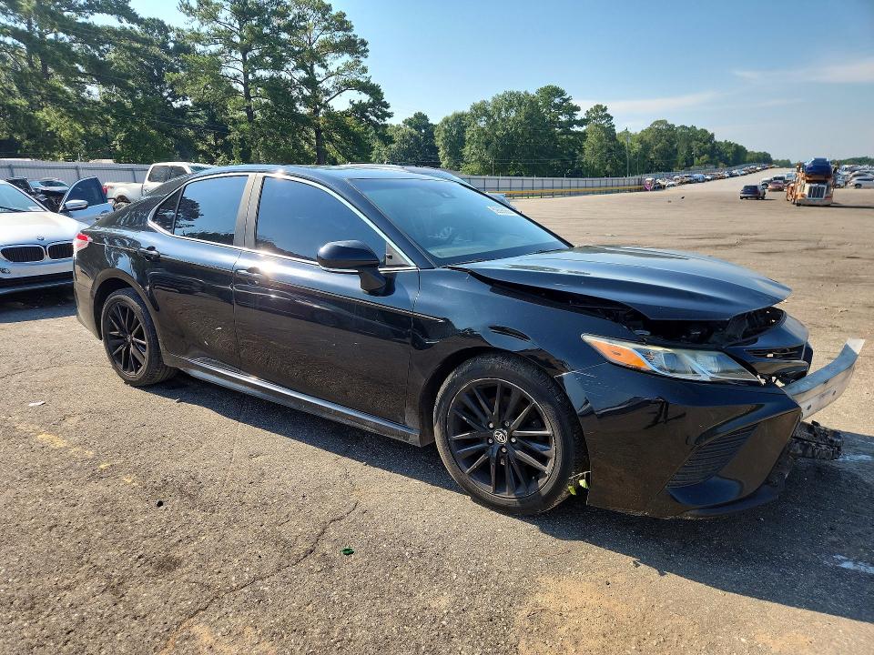 Продаж на аукціоні авто 2018 Toyota Camry, vin: 4T1B11HK5JU115670, номер лоту: 59695966