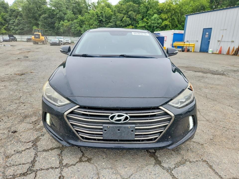 60385016 :رقم المزاد ، 5NPD84LF5JH277989 vin ، 2018 Hyundai Elantra مزاد بيع