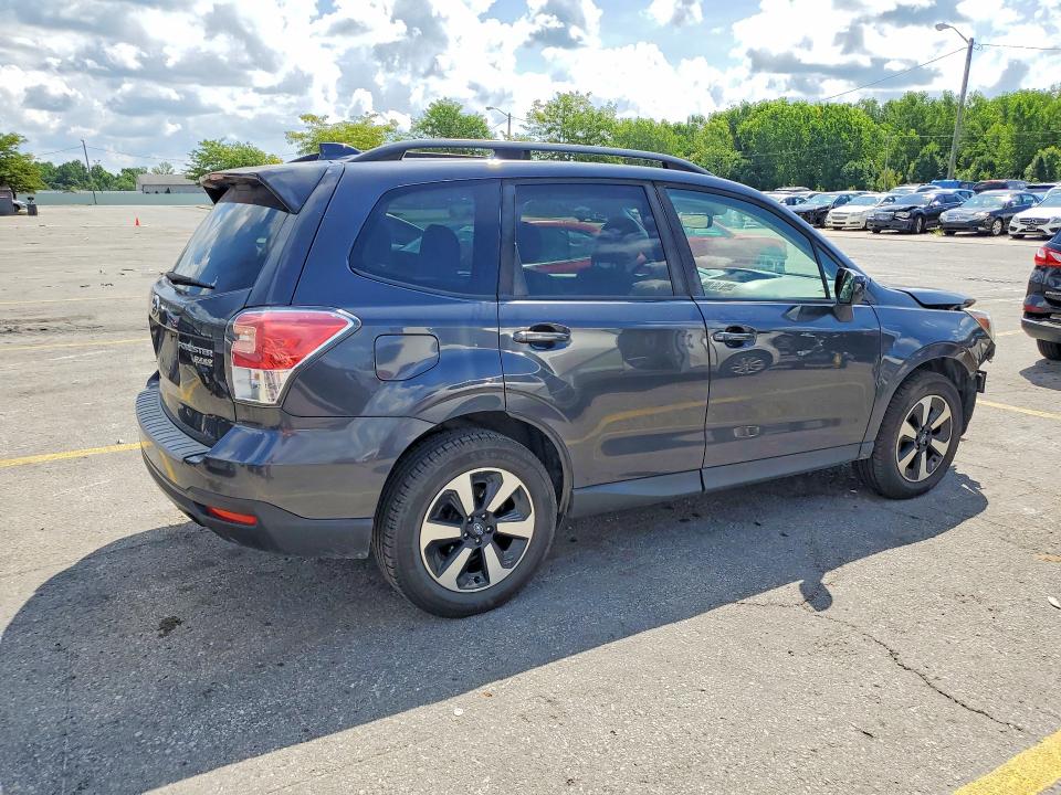 61374386 :رقم المزاد ، JF2SJAGC5HH571638 vin ، 2017 Subaru Forester مزاد بيع