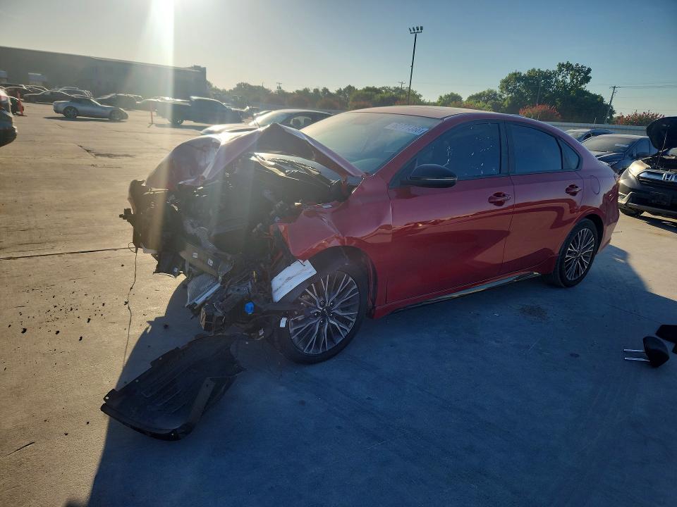 2024 Kia Forte მანქანა იყიდება აუქციონზე, vin: 3KPF54AD6RE803565, აუქციონის ნომერი: 62771366