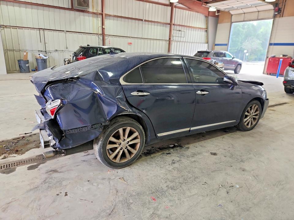 61009056 :رقم المزاد ، JTHBK1EG2B2456649 vin ، 2011 Lexus Es مزاد بيع