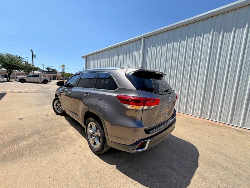 Продажа на аукционе авто 2017 Toyota Highlander, vin: 5TDYZRFH0HS188103, номер лота: 60892826