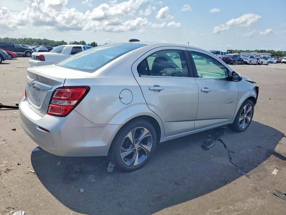 58718746 :رقم المزاد ، 1G1JF5SB2H4138702 vin ، 2017 Chevrolet Sonic مزاد بيع
