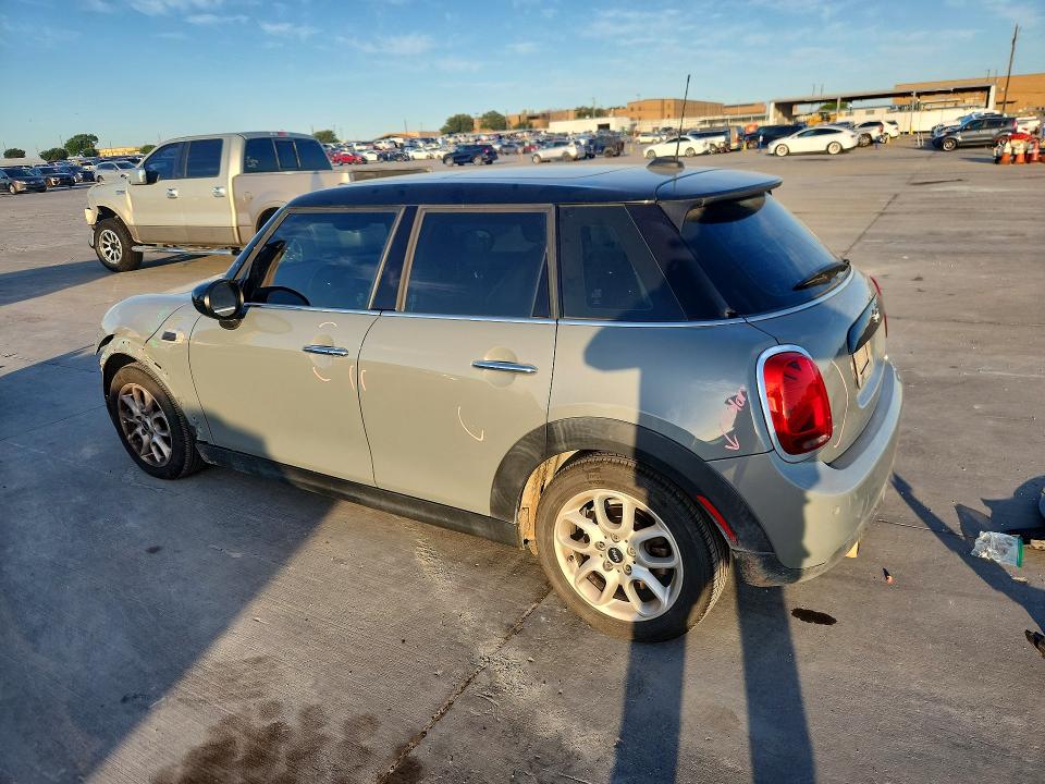 2020 Mini Cooper მანქანა იყიდება აუქციონზე, vin: WMWXU7C08L2L60470, აუქციონის ნომერი: 62642656
