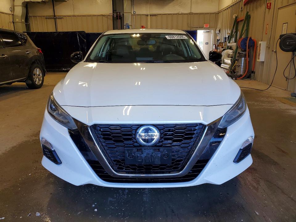 Продажа на аукционе авто 2021 Nissan Altima, vin: 1N4BL4CW5MN315950, номер лота: 60812686