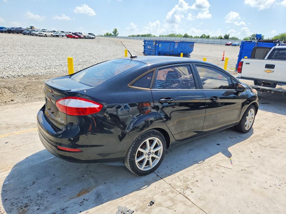 59692596 :رقم المزاد ، 3FADP4BJ3HM125356 vin ، 2017 Ford Fiesta مزاد بيع