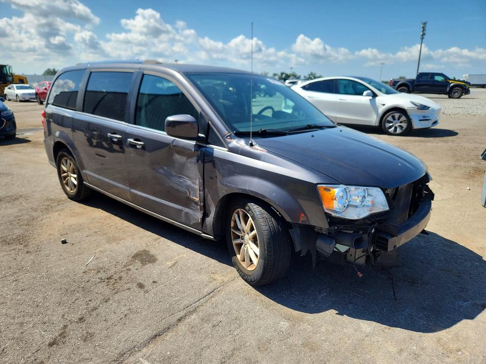 59893196 :رقم المزاد ، 2C4RDGCG3JR209561 vin ، 2018 Dodge Grand Caravan مزاد بيع