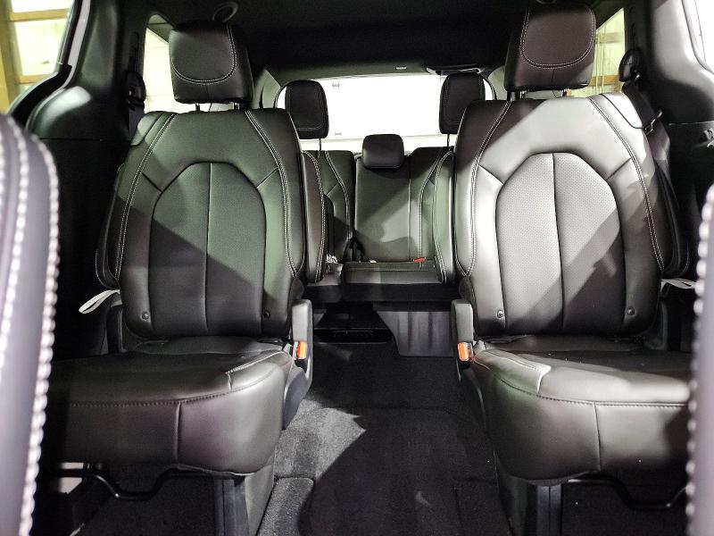 Auction sale of the 2027 Chrysler Pacifica, vin: 2C4RC1BG4VR576671, lot number: 60669896