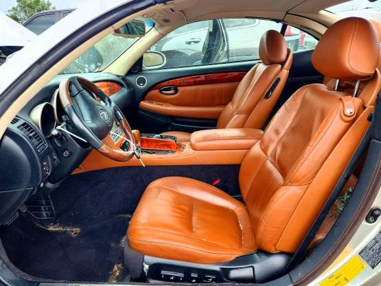 62062796 :رقم المزاد ، JTHFN48Y820006594 vin ، 2002 Lexus Sc مزاد بيع