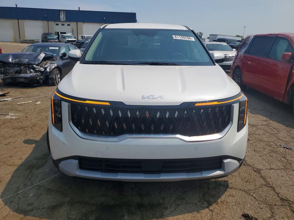 Продажа на аукционе авто 2026 Kia Carnival, vin: KNDNB5KA8T6123601, номер лота: 61139766