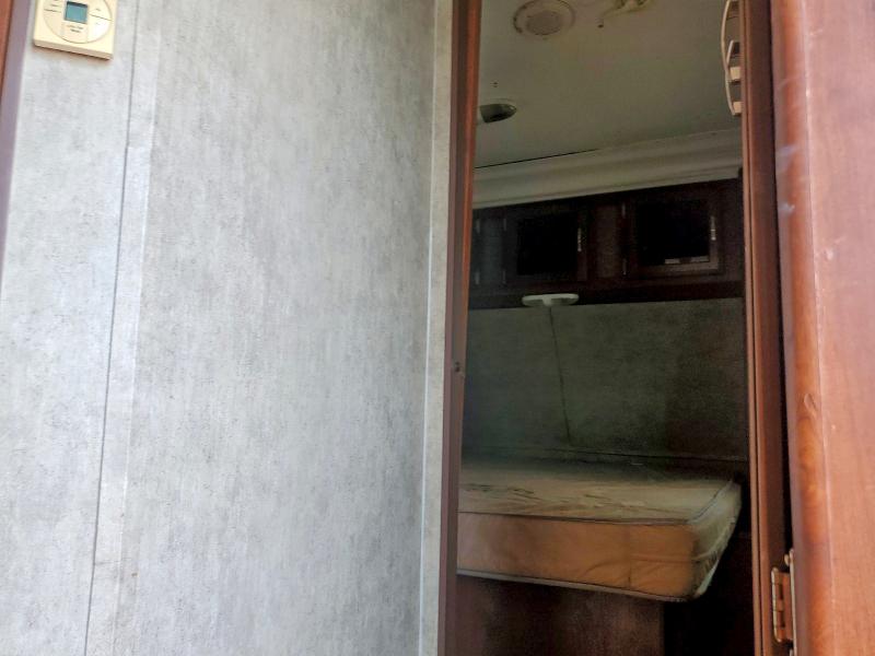 Продажа на аукционе авто 2015 Keystone 50stailer, vin: 4YDT31820FT415775, номер лота: 58594926