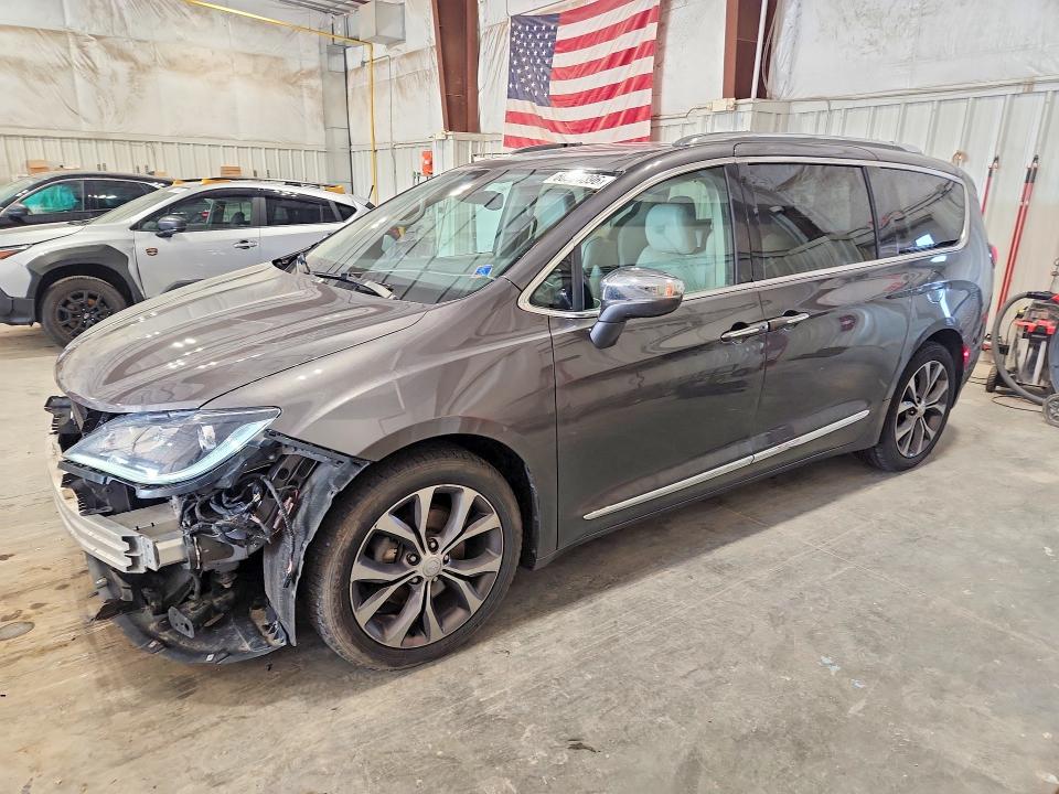Продажа на аукционе авто 2017 Chrysler Pacifica, vin: 2C4RC1GG5HR751877, номер лота: 60954396