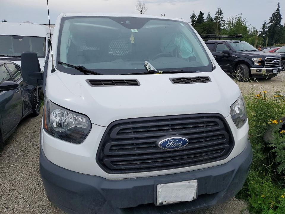 55919046 :رقم المزاد ، 1FTYE1YM2JKA18166 vin ، 2018 Ford Transit مزاد بيع