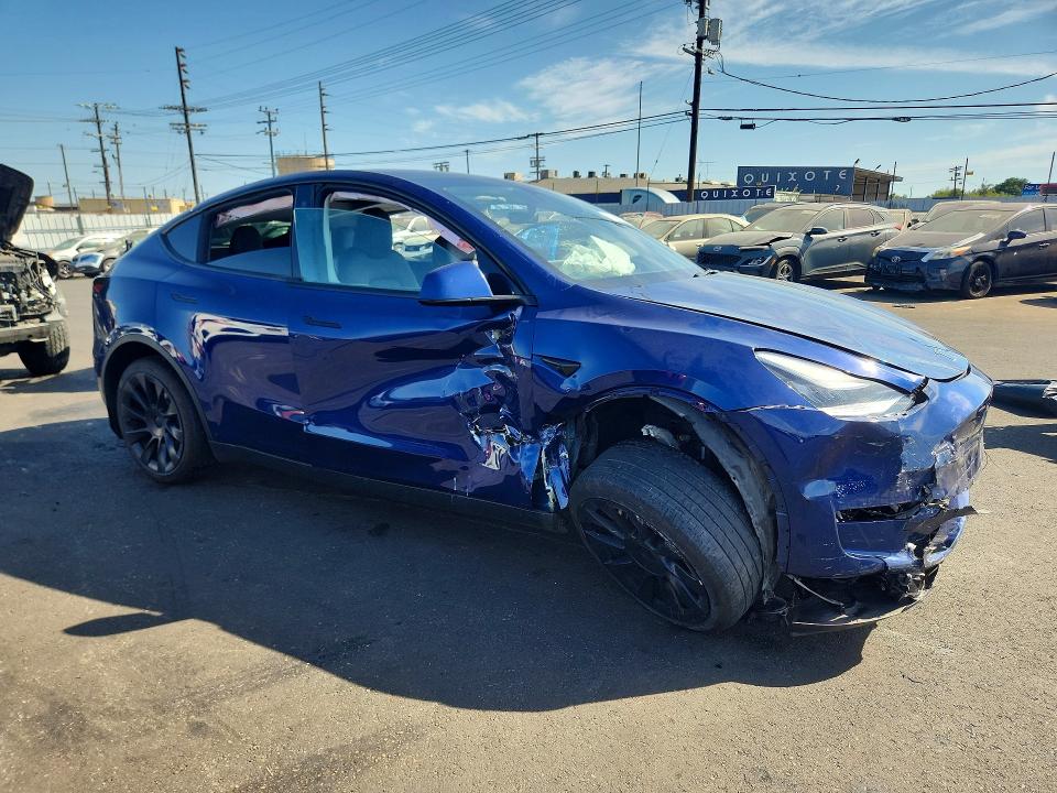 61093226 :رقم المزاد ، 7SAYGDEE1PA124414 vin ، 2023 Tesla Model Y مزاد بيع