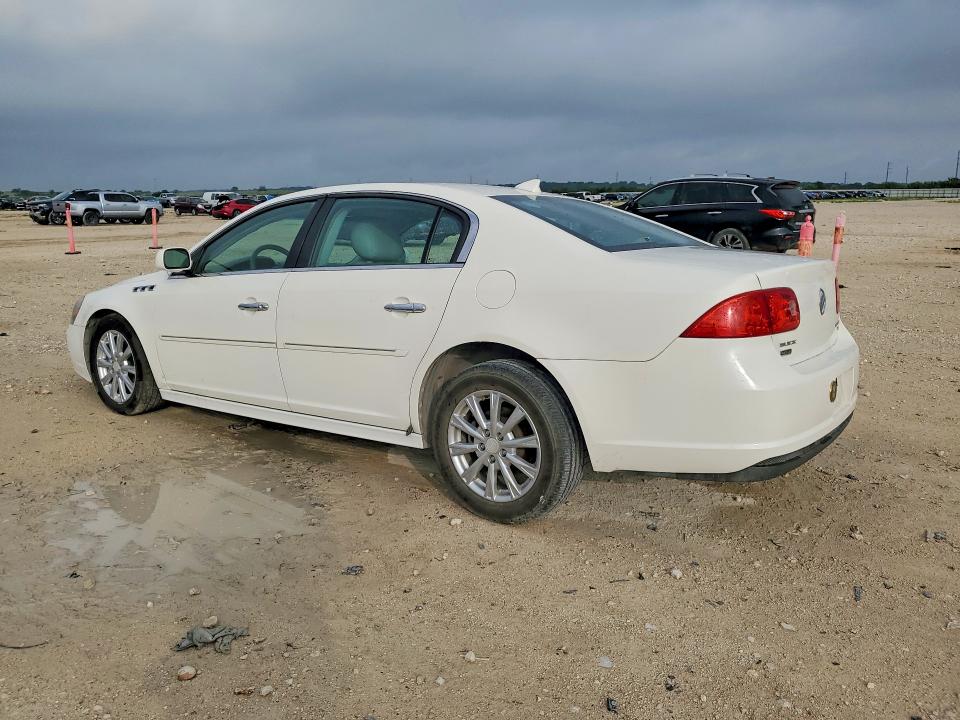 62272836 :رقم المزاد ، 1G4HC5EM6BU152374 vin ، 2011 Buick Lucerne مزاد بيع
