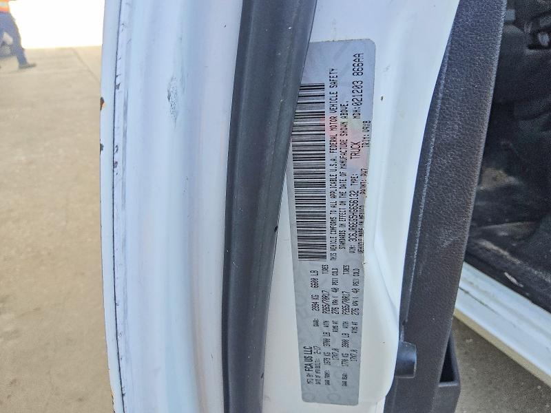 61781396 :رقم المزاد ، 3C6JR6EG5HG656132 vin ، 2017 Ram 1500 مزاد بيع