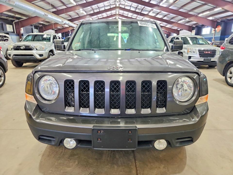 60460466 :رقم المزاد ، 1C4NJRFB3FD425813 vin ، 2015 Jeep Patriot مزاد بيع