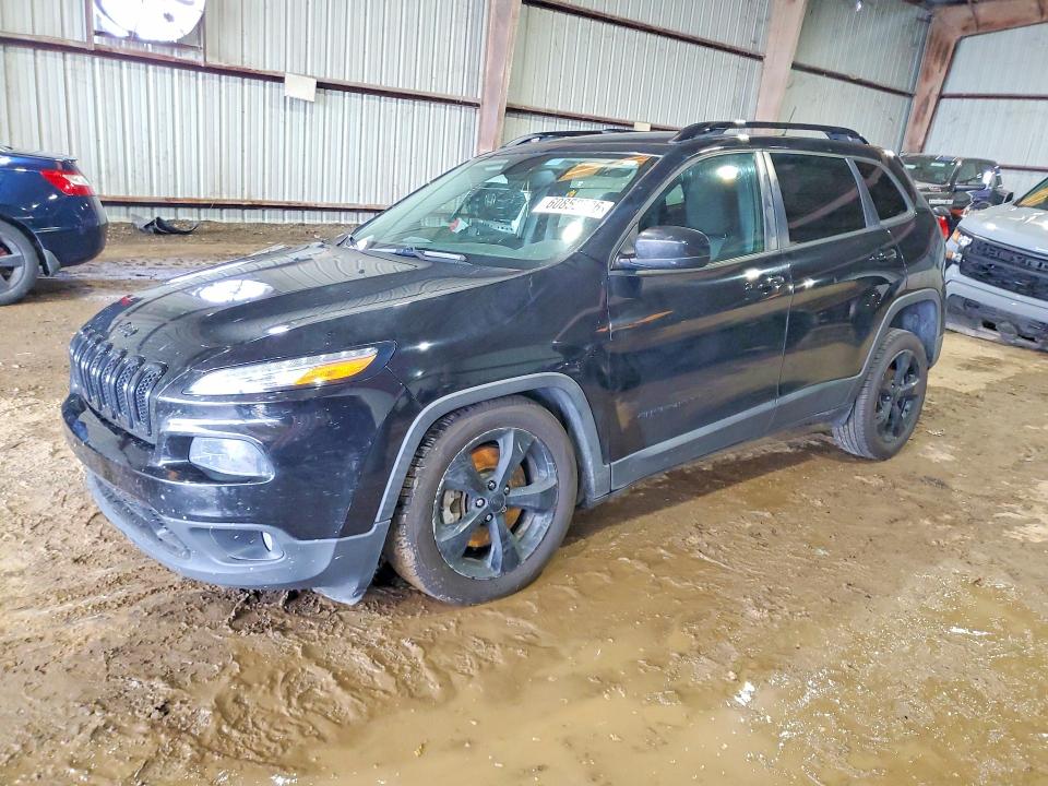 60852506 :رقم المزاد ، 1C4PJLCB7JD557458 vin ، 2018 Jeep Cherokee مزاد بيع