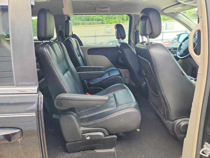 59716696 :رقم المزاد ، 2C4RC1BG2DR684253 vin ، 2013 Chrysler Town & Country مزاد بيع