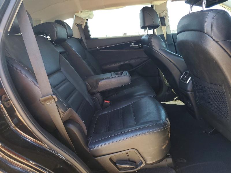 60257956 :رقم المزاد ، 5XYPG4A31HG272542 vin ، 2017 Kia Sorento مزاد بيع