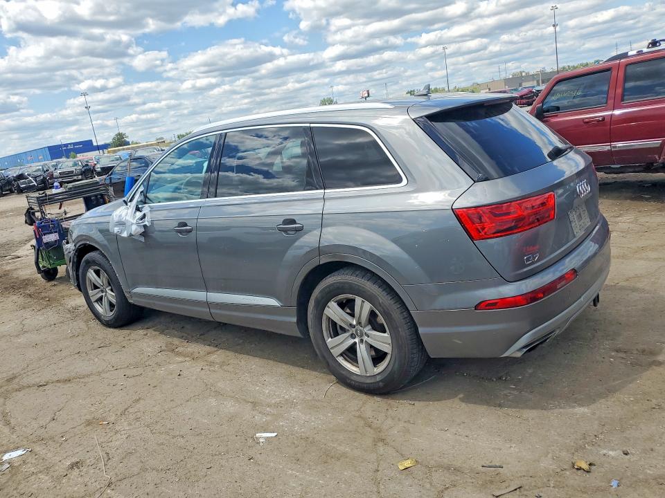 63241796 :رقم المزاد ، WA1LHAF74HD058403 vin ، 2017 Audi Q7 مزاد بيع