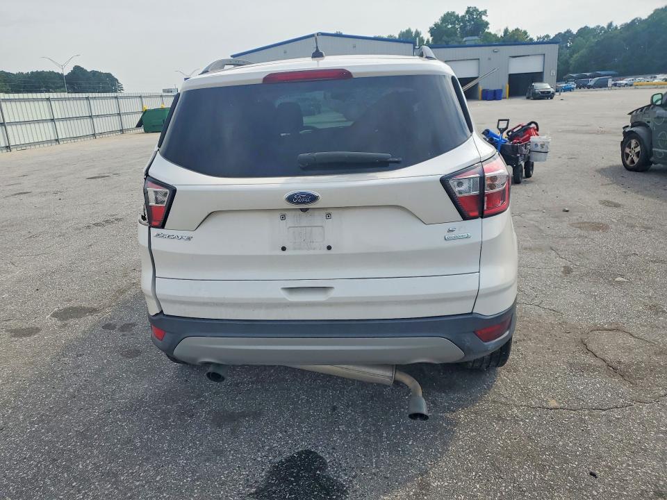 2018 Ford Escape მანქანა იყიდება აუქციონზე, vin: 1FMCU0GD2JUB70831, აუქციონის ნომერი: 62849726