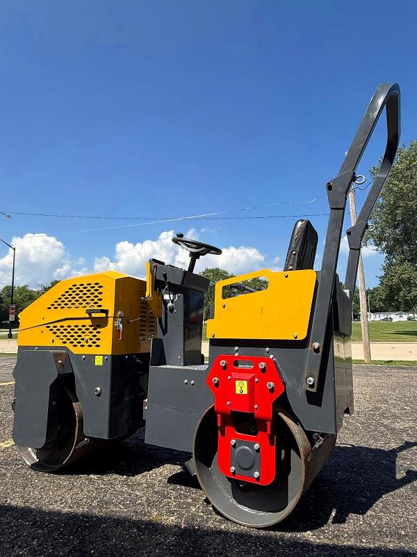 2025 Others 2025 Road Roller Double Drum V მანქანა იყიდება აუქციონზე, vin: 3810429, აუქციონის ნომერი: 63062596