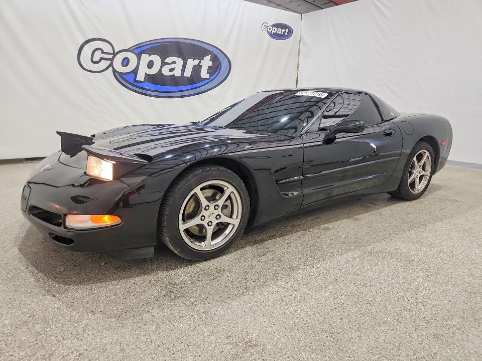 62671716 :رقم المزاد ، 1G1YY22G335101938 vin ، 2003 Chevrolet Corvette مزاد بيع