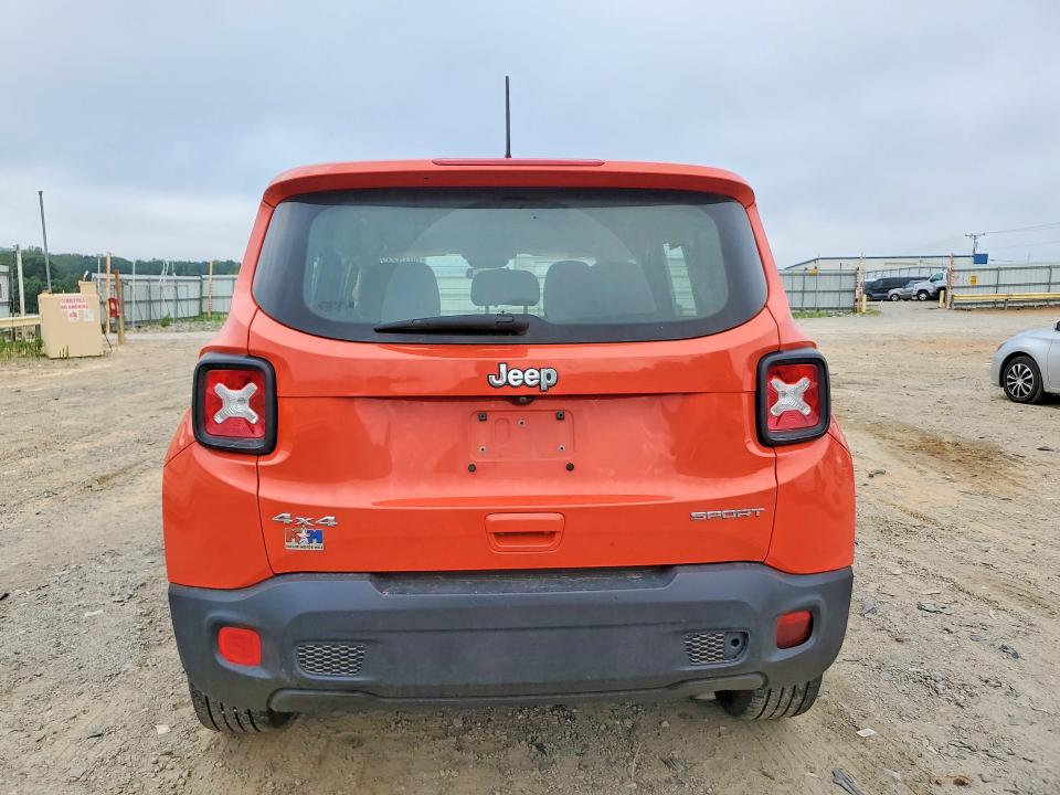 2018 Jeep Renegade მანქანა იყიდება აუქციონზე, vin: ZACCJBAB3JPJ44611, აუქციონის ნომერი: 60152326