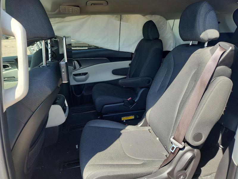 59606906 :رقم المزاد ، KNDNB4H33N6111023 vin ، 2022 Kia Carnival مزاد بيع