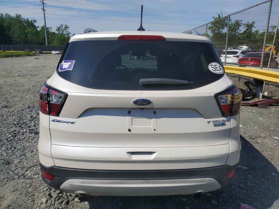 Продажа на аукционе авто 2018 Ford Escape, vin: 1FMCU9J97JUA46238, номер лота: 60303606