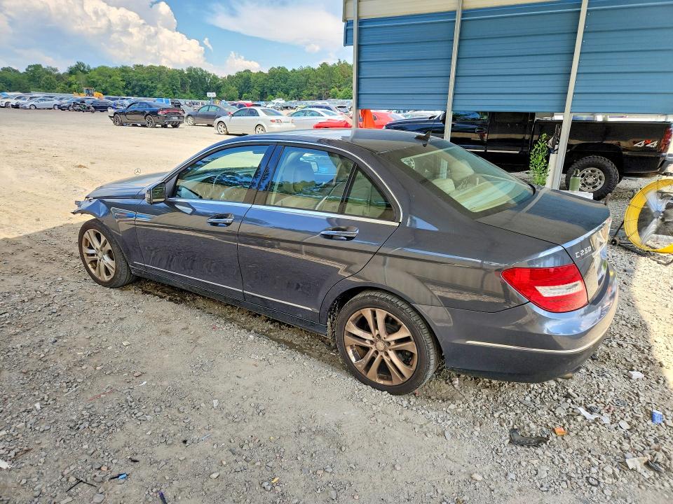 2013 Mercedes-benz C მანქანა იყიდება აუქციონზე, vin: WDDGF4HB9DR294337, აუქციონის ნომერი: 61298756