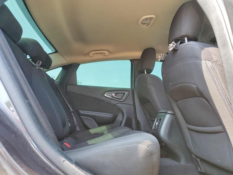 61931576 :رقم المزاد ، 1C3CCCAB6FN506731 vin ، 2015 Chrysler 200 مزاد بيع
