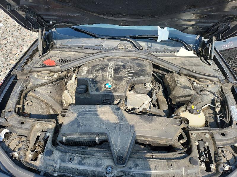 2016 Bmw 320 მანქანა იყიდება აუქციონზე, vin: WBA8A3C57GK551384, აუქციონის ნომერი: 62932506