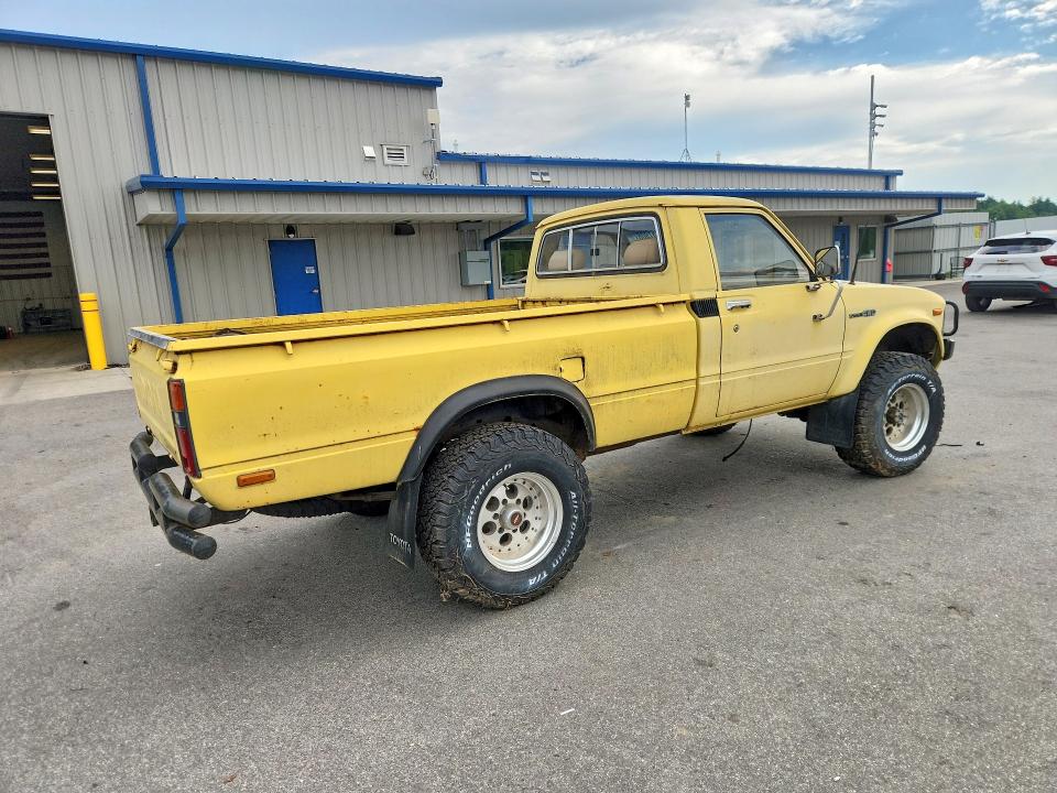 60151906 :رقم المزاد ، RN4701394 vin ، 1979 Toyota Truck مزاد بيع