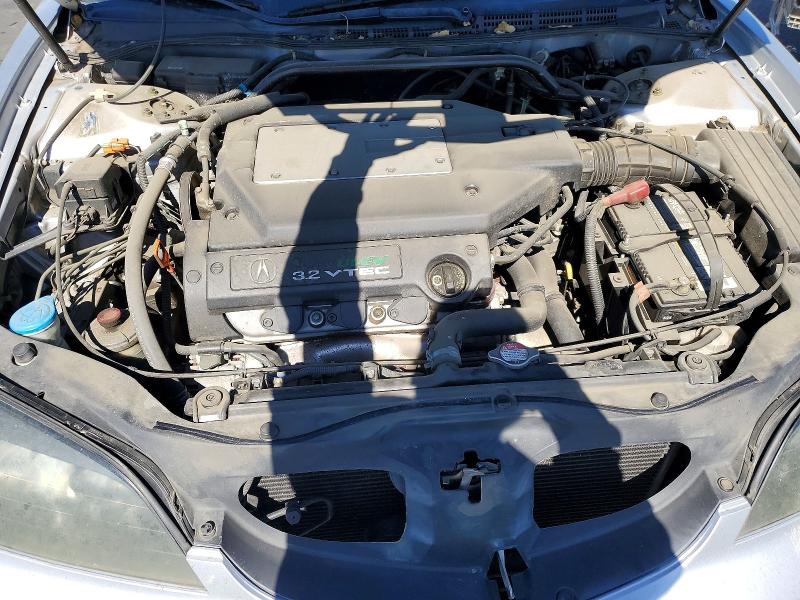 60471186 :رقم المزاد ، 19UYA425X3A000975 vin ، 2003 Acura 3.2cl مزاد بيع