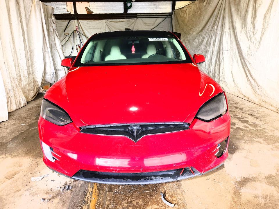 62342076 :رقم المزاد ، 5YJXCAE25HF067292 vin ، 2017 Tesla Model X مزاد بيع