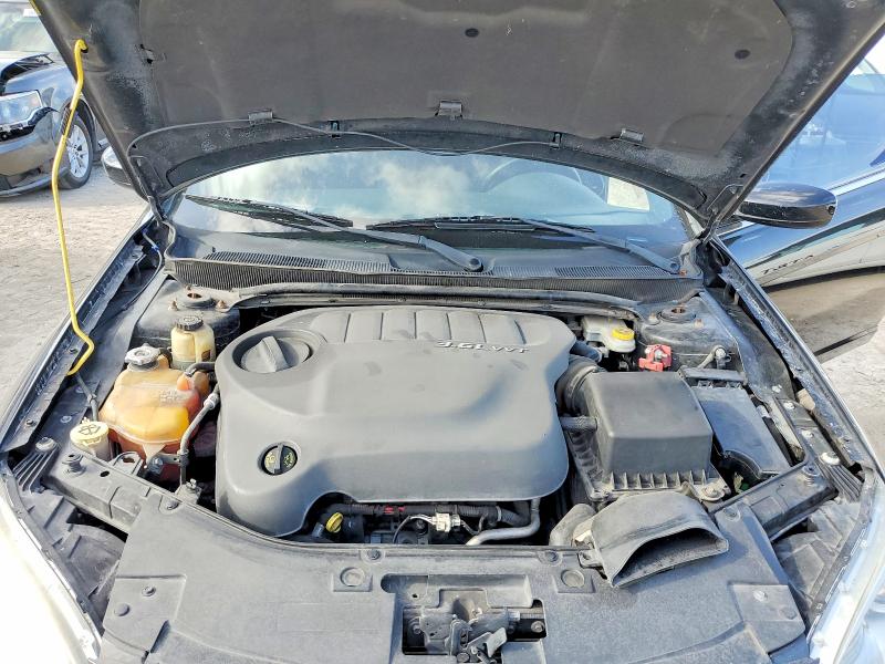 61187086 :رقم المزاد ، 1C3BCBEG6EN151974 vin ، 2014 Chrysler 200 مزاد بيع
