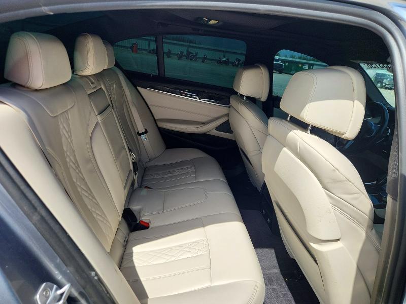 61333156 :رقم المزاد ، WBAJB9C51JB049205 vin ، 2018 Bmw M550xi مزاد بيع