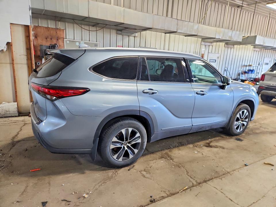 Aukcja sprzedaży 2022 Toyota Highlander, vin: 5TDGZRBH0NS197901, numer aukcji: 62561856
