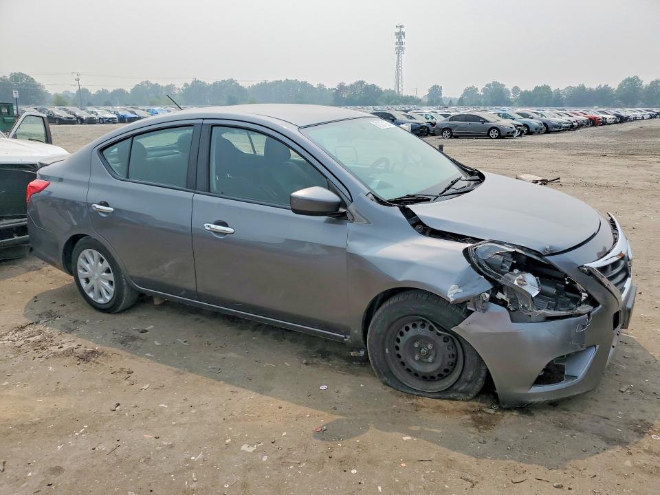 61027126 :رقم المزاد ، 3N1CN7AP1KL851459 vin ، 2019 Nissan Versa مزاد بيع