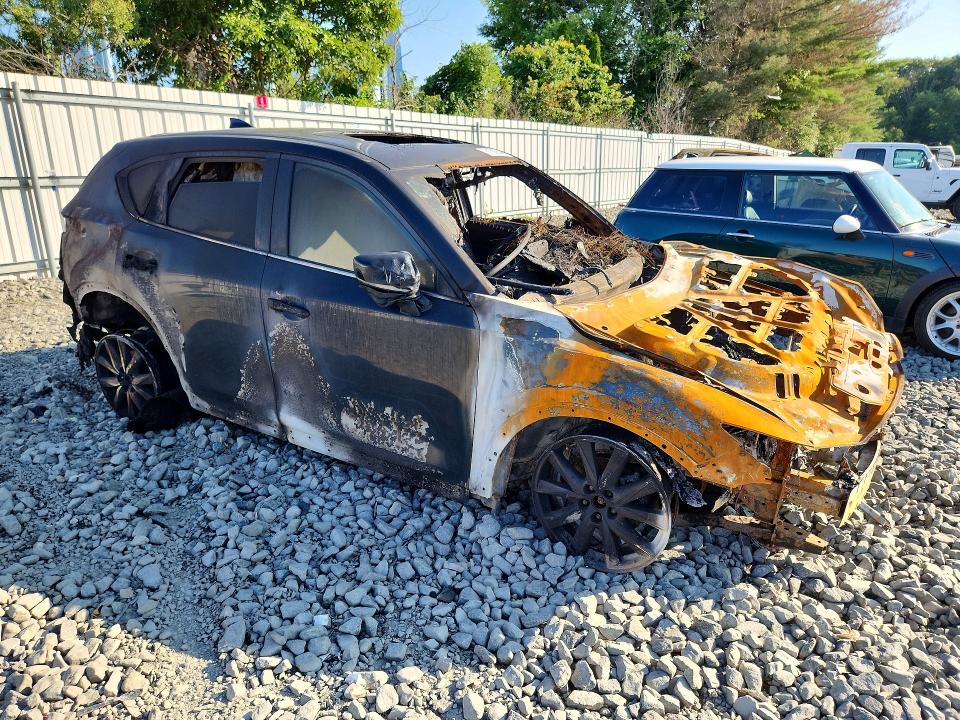 Продаж на аукціоні авто 2018 Mazda Cx-5, vin: JM3KFBCM0J0472273, номер лоту: 61592546