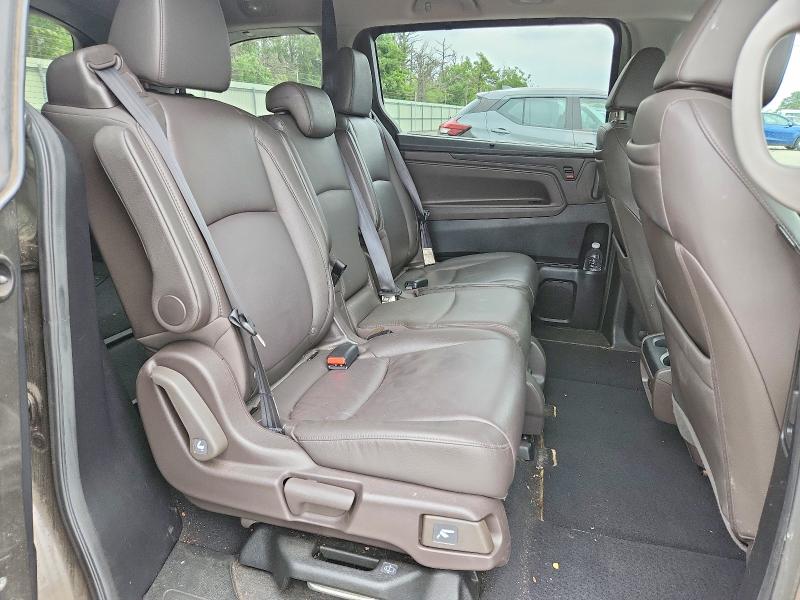 60119926 :رقم المزاد ، 5FNRL6H77JB094528 vin ، 2018 Honda Odyssey مزاد بيع